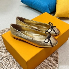 Louis Vuitton Flat Shoes